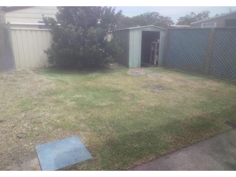 1 Kawana Ave, Blue Haven NSW 2262