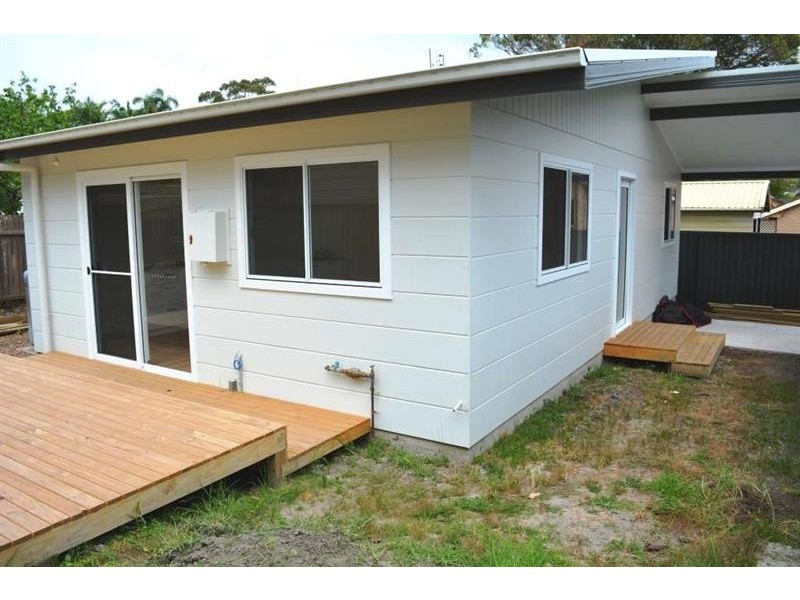 10A Charmhaven Ave, Charmhaven NSW 2263