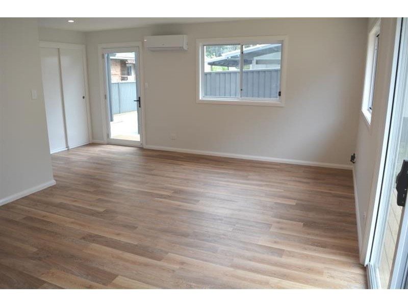 10A Charmhaven Ave, Charmhaven NSW 2263