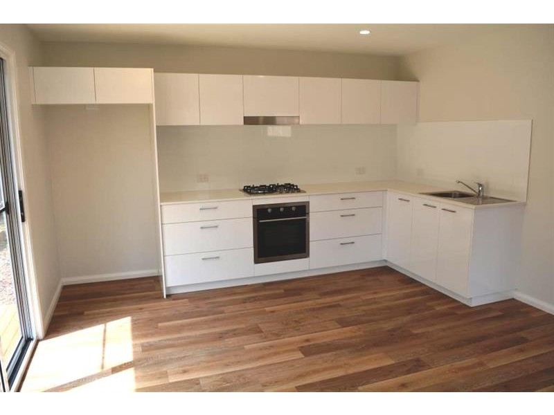 10A Charmhaven Ave, Charmhaven NSW 2263