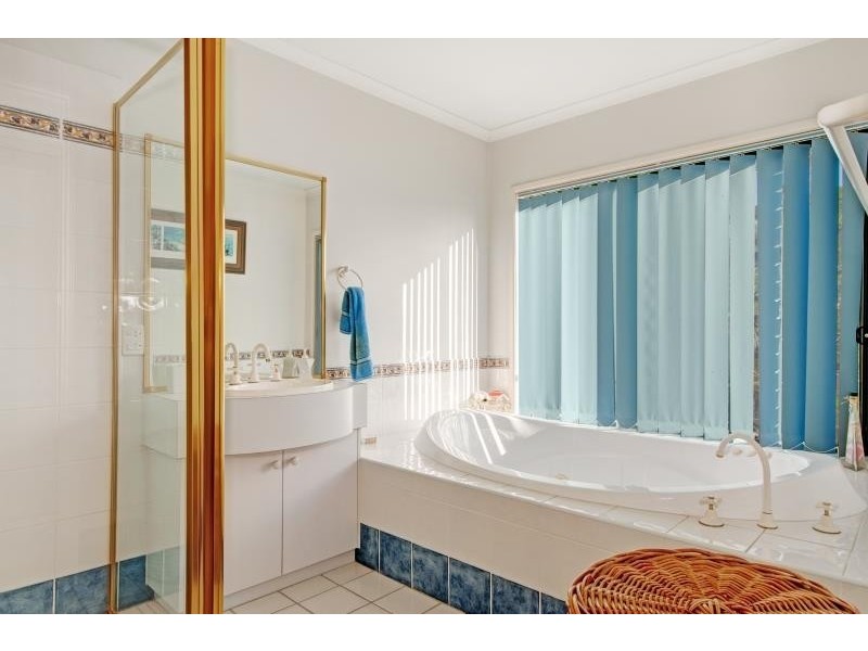 27 Courigal St, Lake Haven NSW 2263