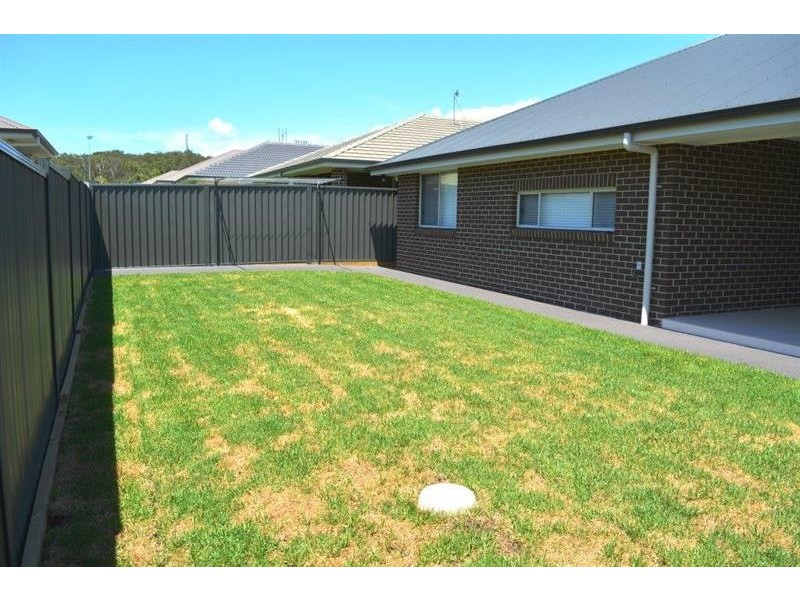 26 Minorca Cct, Hamlyn Terrace NSW 2259