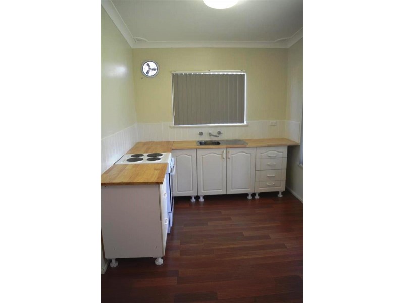 18 Merrendale Ave, Gorokan NSW 2263