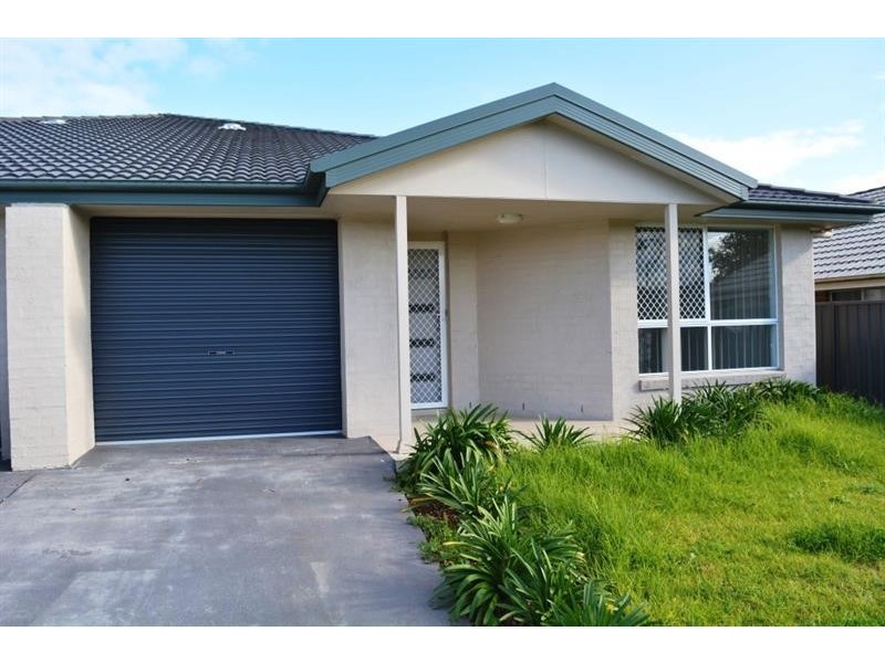 1/22 Salamander Road, Wadalba NSW 2259