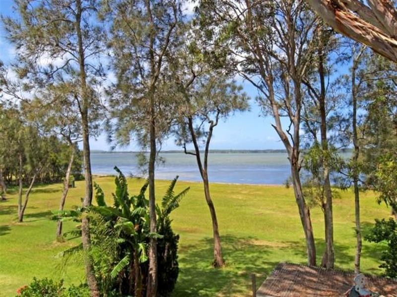 73 Sunrise Ave, Budgewoi NSW 2262