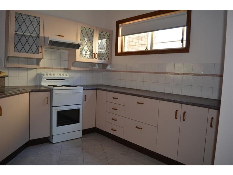 73 Sunrise Ave, Budgewoi NSW 2262