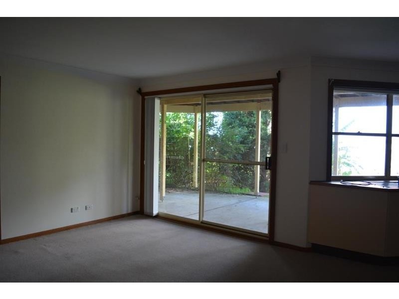 73 Sunrise Ave, Budgewoi NSW 2262