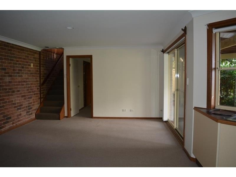 73 Sunrise Ave, Budgewoi NSW 2262