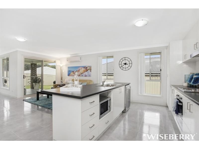 34 Mornington Cct, Gwandalan NSW 2259