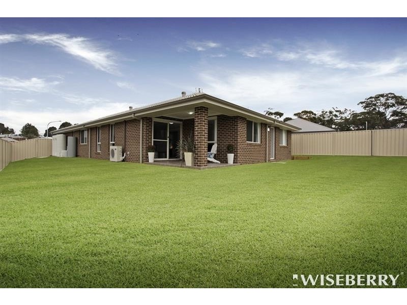 34 Mornington Cct, Gwandalan NSW 2259