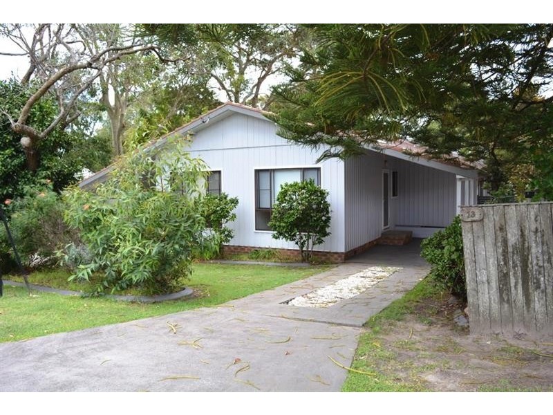 13 Ada Ave, Noraville NSW 2263