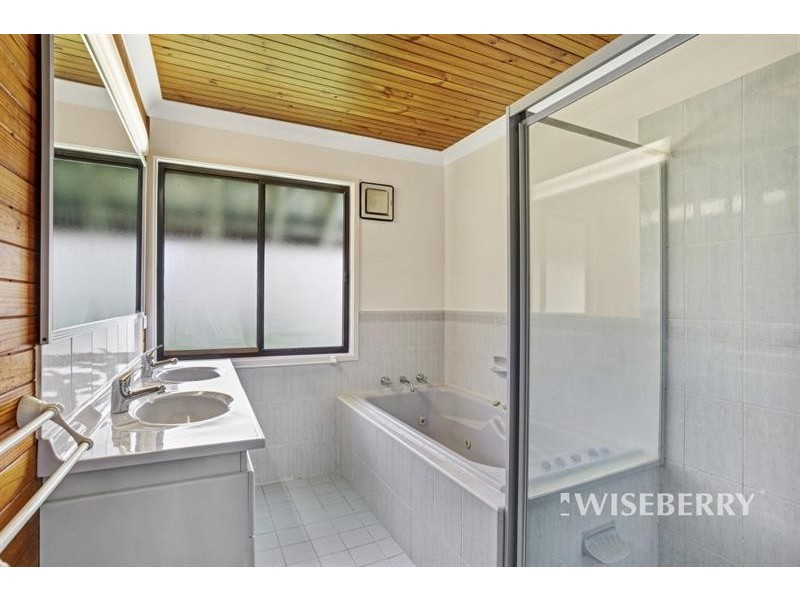 104 Liamena Ave, San Remo NSW 2262