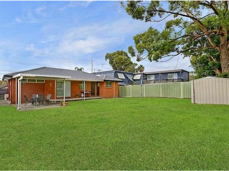 79 Brooke Ave, Killarney Vale NSW 2261
