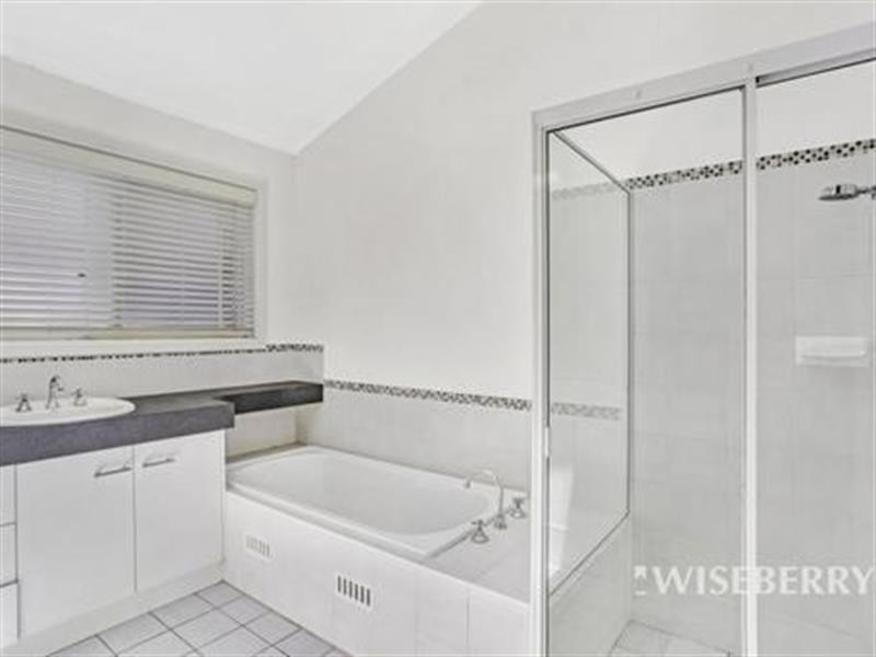 3 Janian Cl, Chittaway Bay NSW 2261