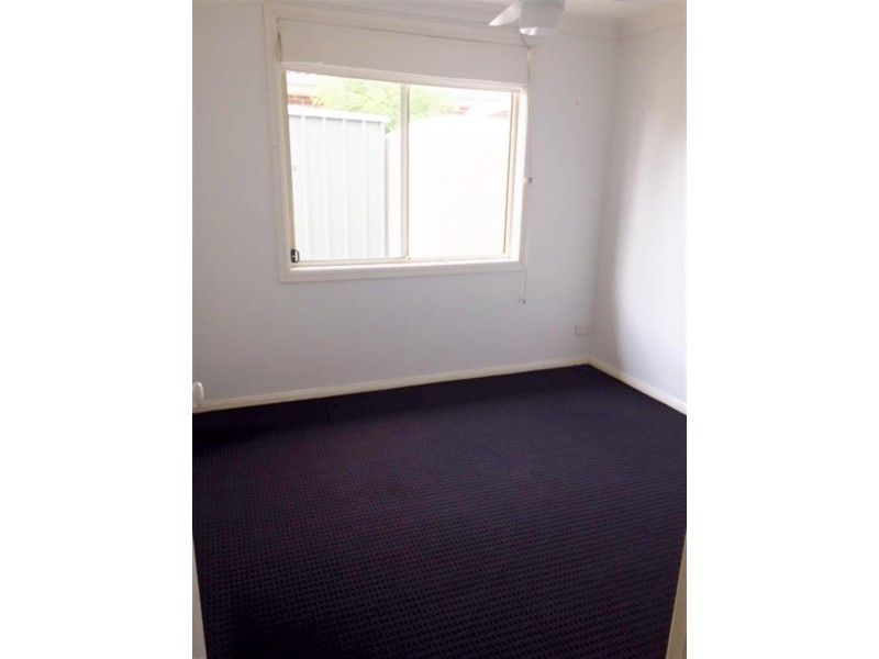 2 Glider Rd, Wadalba NSW 2259