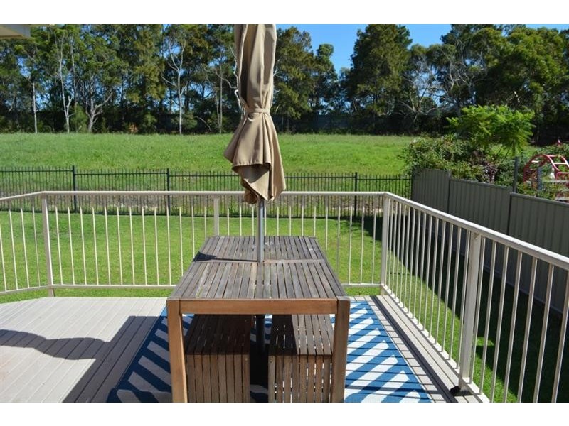 16 Roanoke Dr, Lake Munmorah NSW 2259