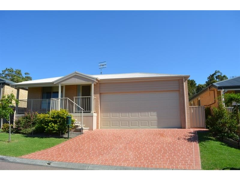 16 Roanoke Dr, Lake Munmorah NSW 2259