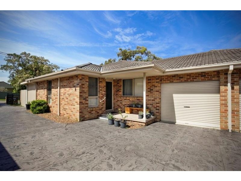 2 West Kahala Ave, Budgewoi NSW 2262