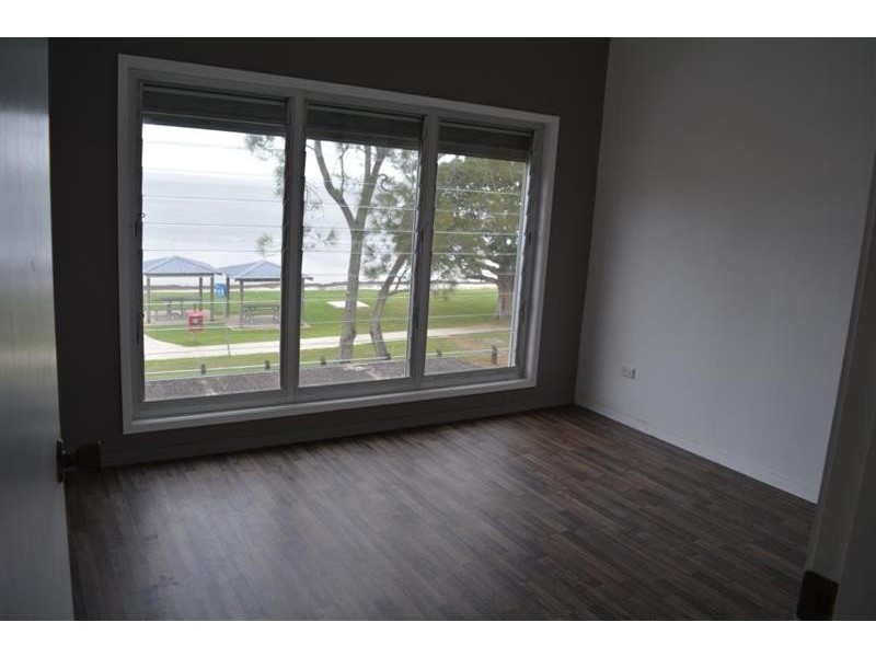 3/16 Beach St, Canton Beach NSW 2263