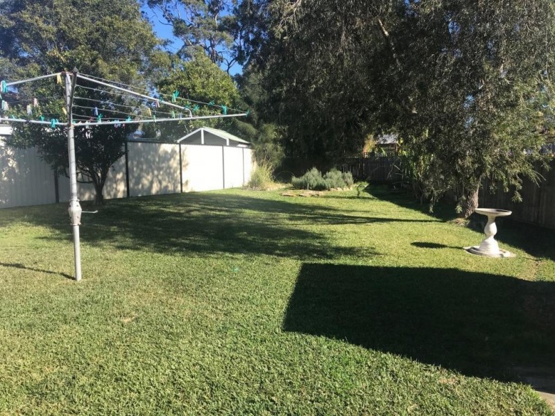 4 Resthaven Avenue, Charmhaven NSW 2263