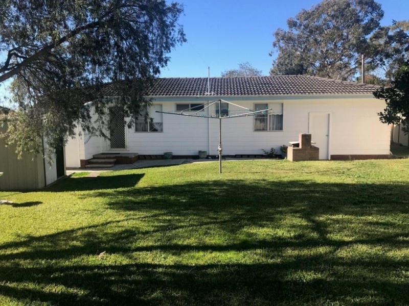 4 Resthaven Avenue, Charmhaven NSW 2263