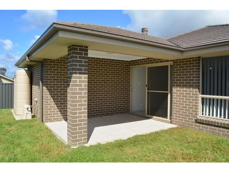 9 Nelson Grove, Woongarrah NSW 2259