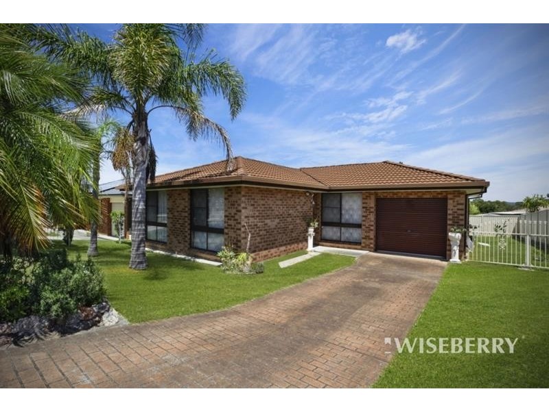 4 Crowe Street, Lake Haven NSW 2263