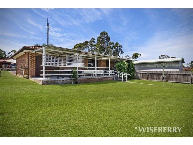 4 Crowe Street, Lake Haven NSW 2263