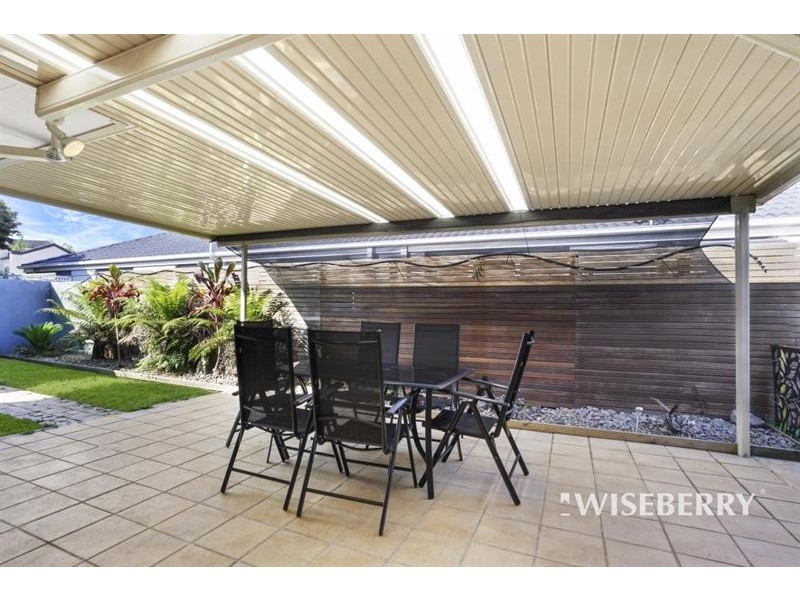 242 Woodbury Park Dr, Mardi NSW 2259