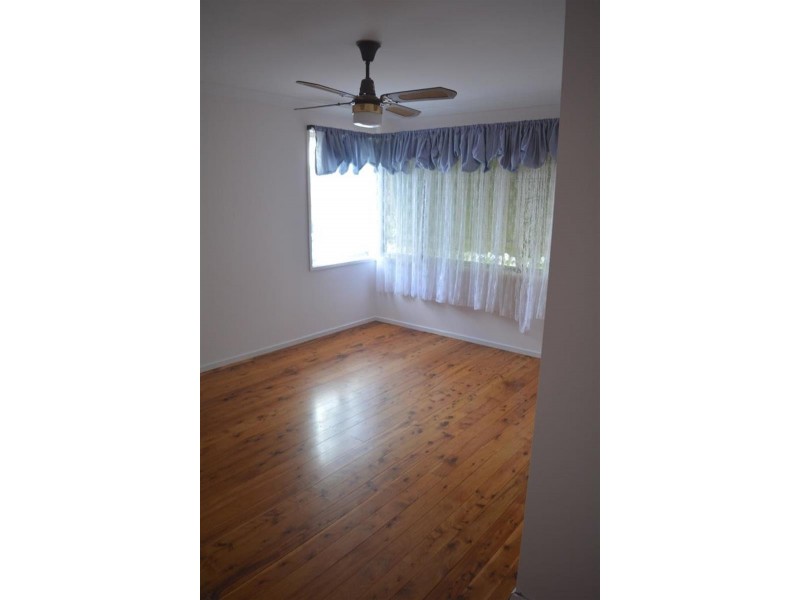 37 Rolfe Ave, Kanwal NSW 2259