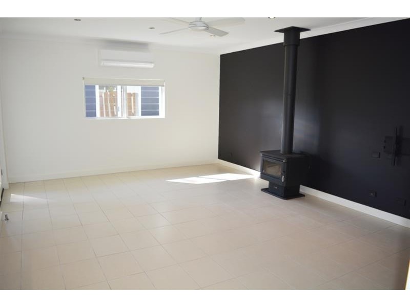 15 Melrose Avenue, Gorokan NSW 2263