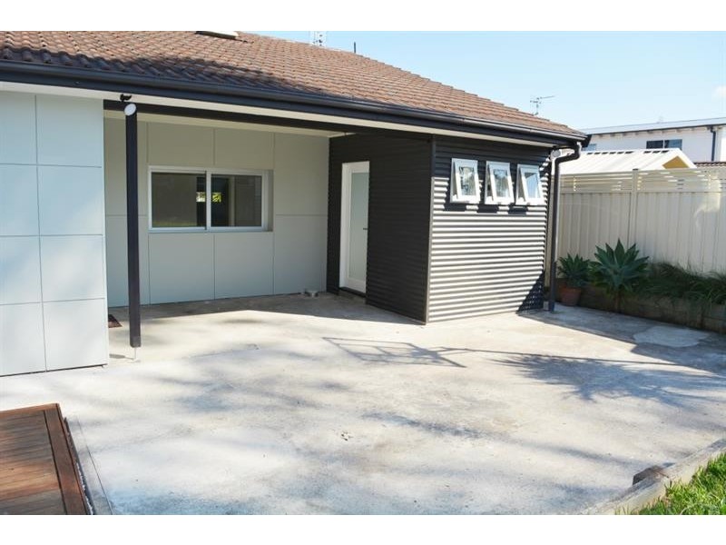 15 Melrose Avenue, Gorokan NSW 2263