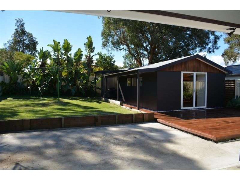 15 Melrose Avenue, Gorokan NSW 2263