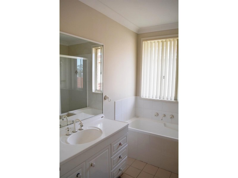 104 Pinehurst Way, Blue Haven NSW 2262