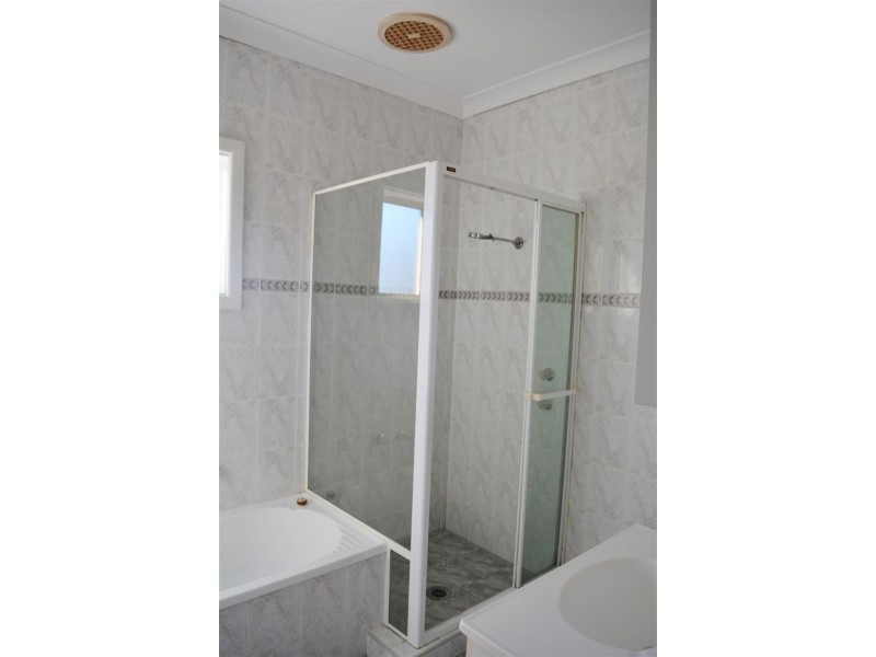 8a ELDEN  St, Toukley NSW 2263