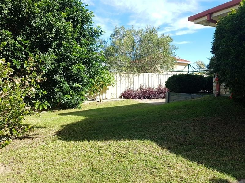 53 St Lawrence Dr, Blue Haven NSW 2262