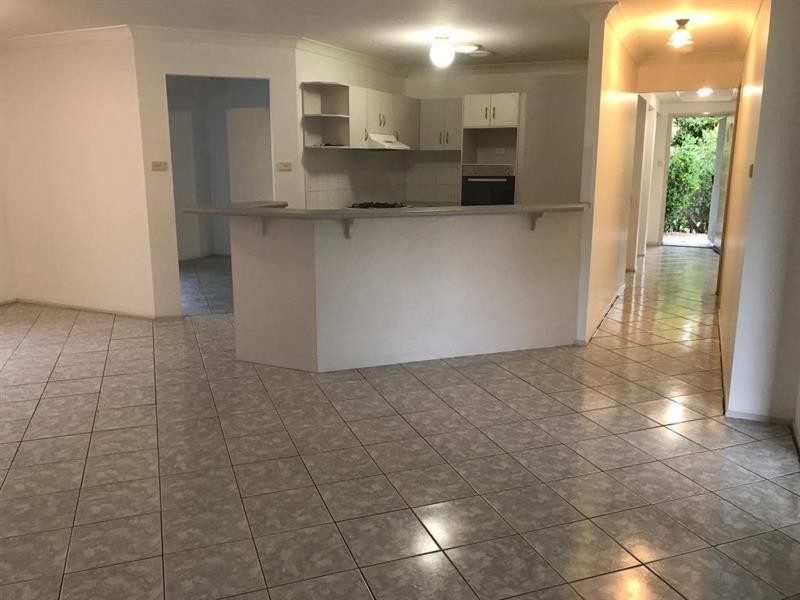 35 Dehavilland Cct, Hamlyn Terrace NSW 2259