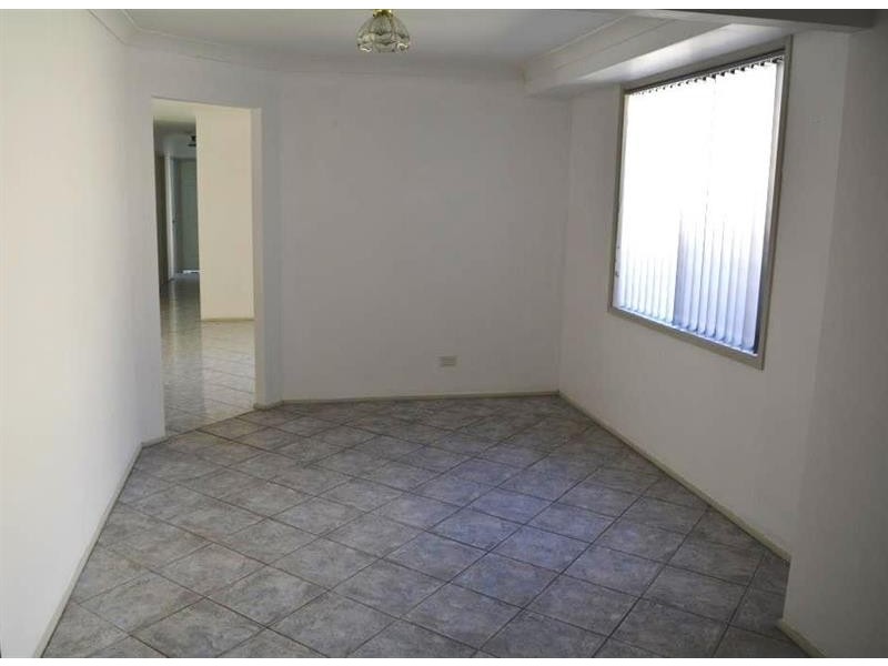 35 Dehavilland Cct, Hamlyn Terrace NSW 2259