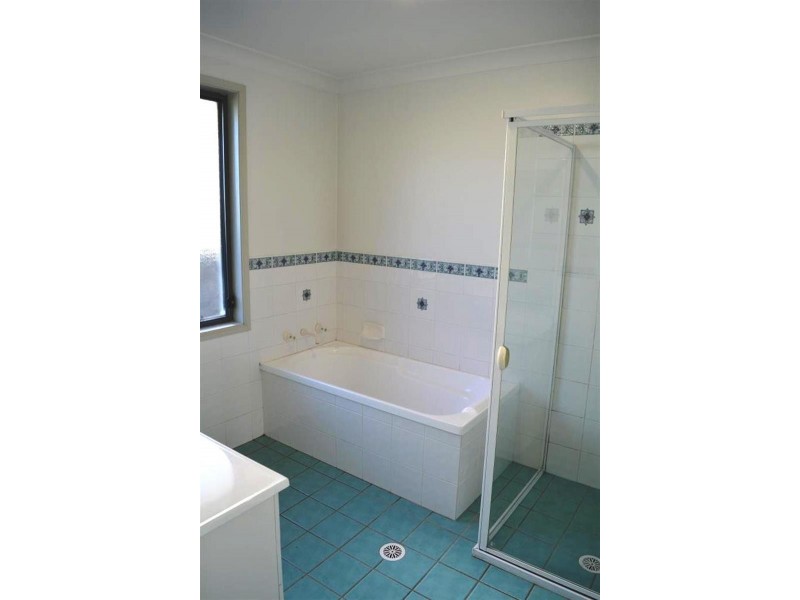 35 Dehavilland Cct, Hamlyn Terrace NSW 2259