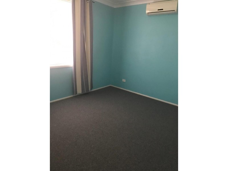 35 Dehavilland Cct, Hamlyn Terrace NSW 2259