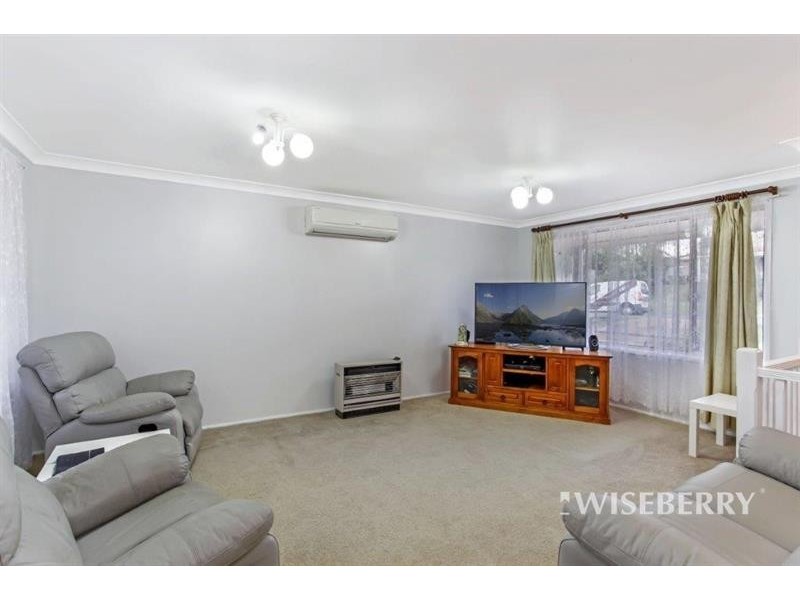 41 Nagle Cres, Blue Haven NSW 2262