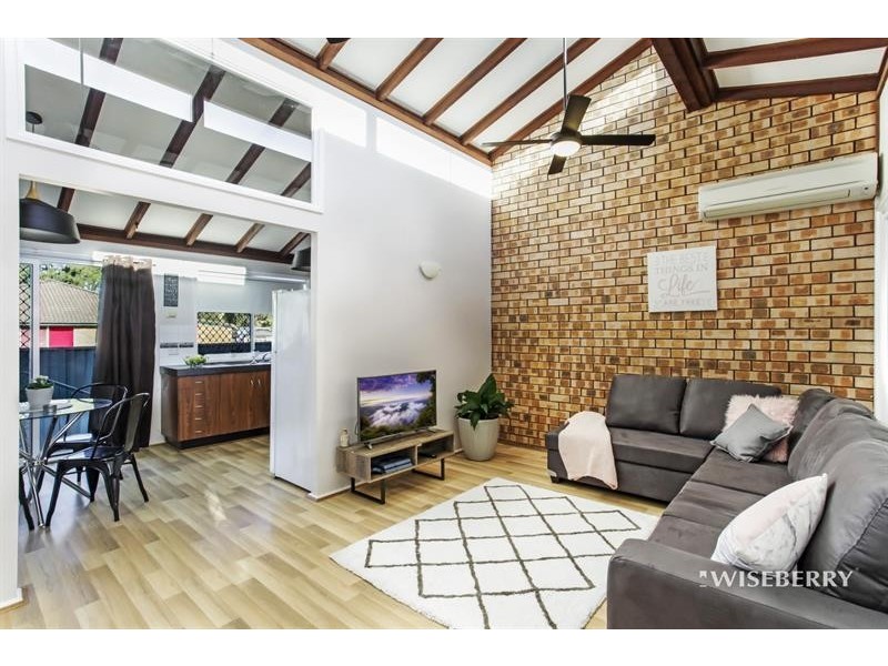 1/10 Kalulah Ave, Gorokan NSW 2263