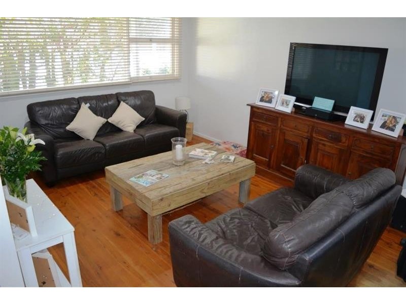 1 Elizabeth Dr, Noraville NSW 2263