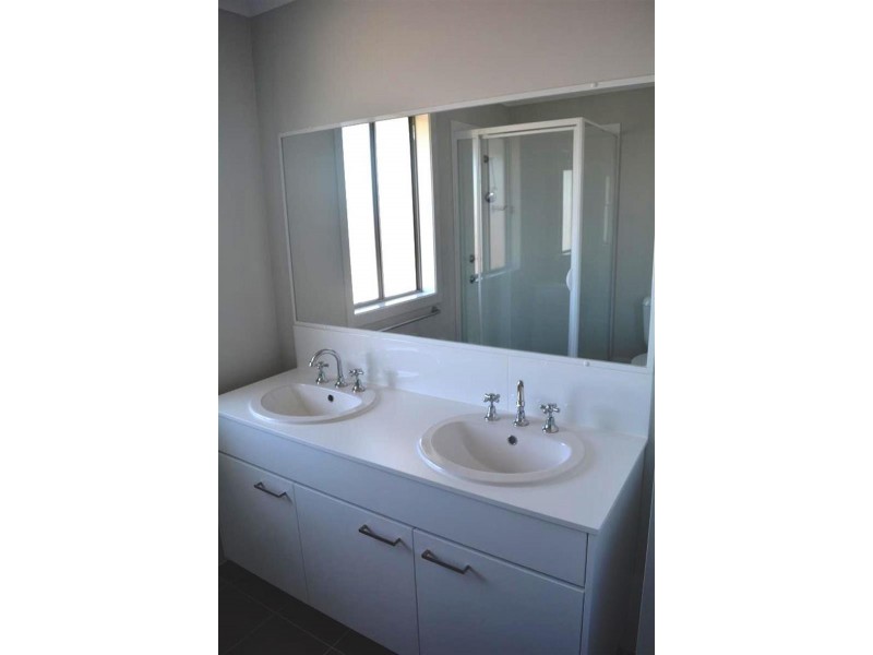 24 Noble Ct, Woongarrah NSW 2259
