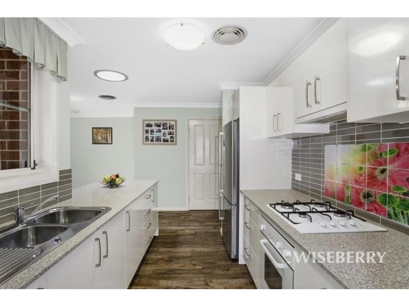 84 Hakone Rd, Woongarrah NSW 2259