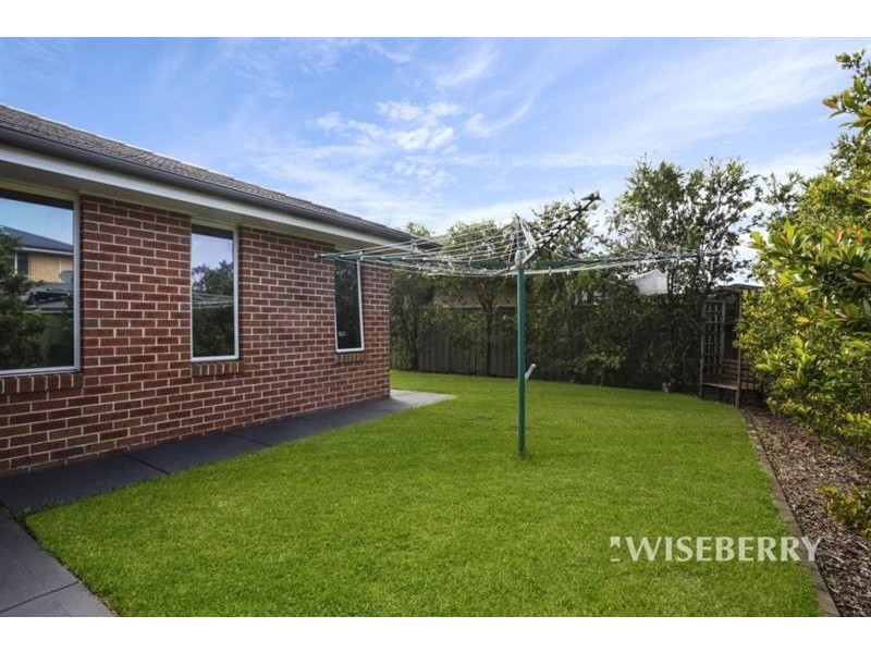 84 Hakone Rd, Woongarrah NSW 2259