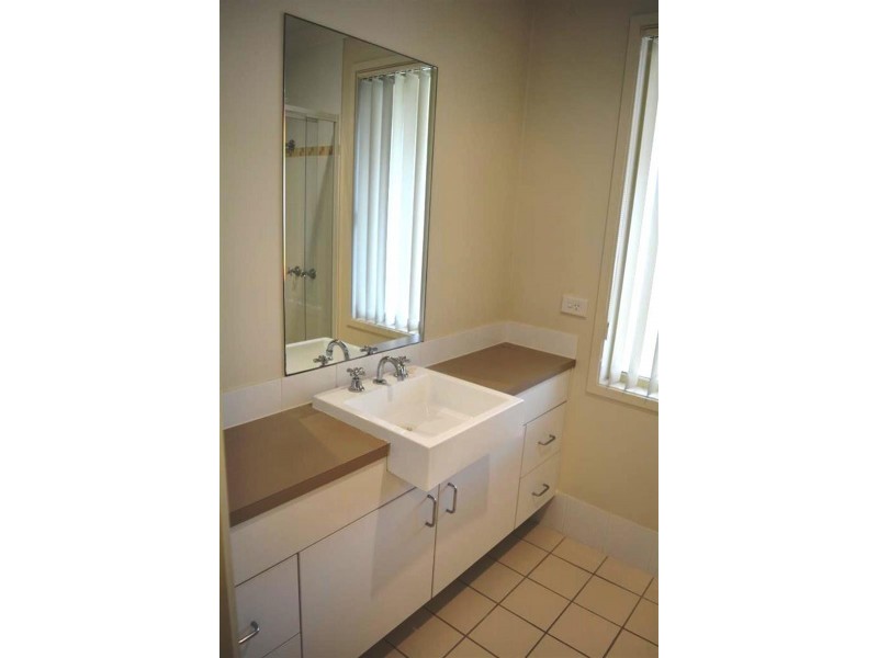 13 Vulcan Pl, Hamlyn Terrace NSW 2259