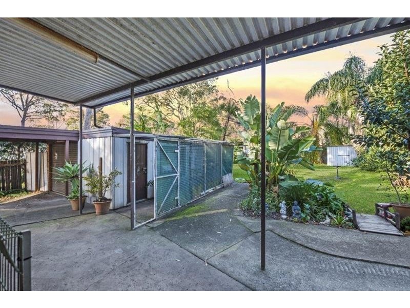 2 Awaba Ave, Charmhaven NSW 2263