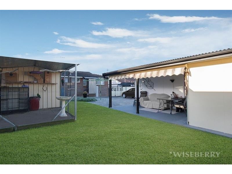 22 Suffolk St, Gorokan NSW 2263