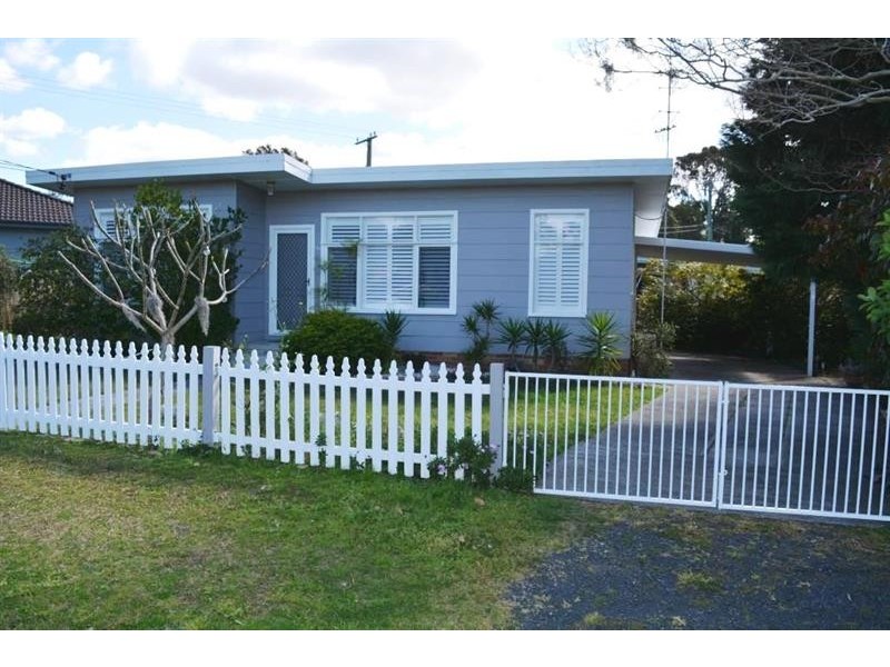 27 Leichhardt St, Gorokan NSW 2263